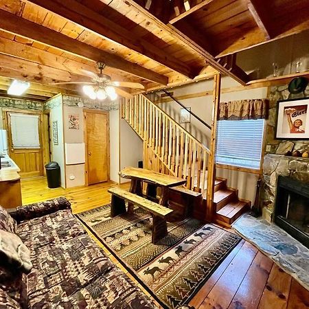 Oktoberfest Themed Cabin In Woods Stream #14 Helen Ngoại thất bức ảnh