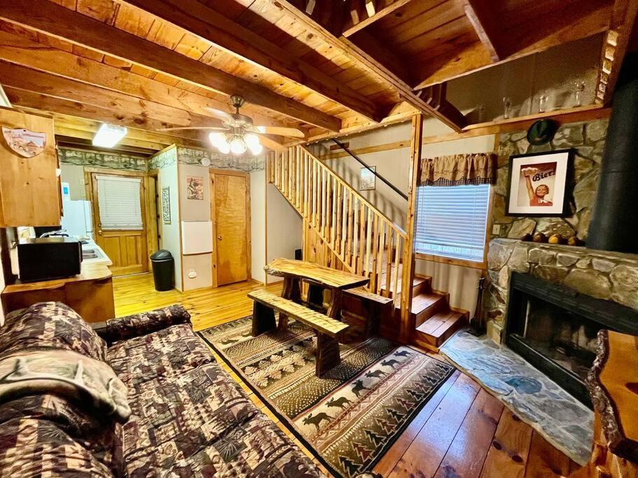 Oktoberfest Themed Cabin In Woods Stream #14 Helen Ngoại thất bức ảnh